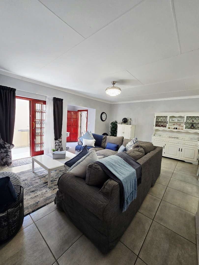 3 Bedroom Property for Sale in Flamwood North West